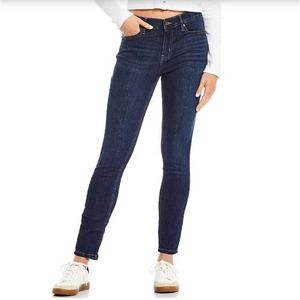 Calvin Klein Jeans Whisper Mid Rise Skinny Blue Jeans-Size 26-NWT